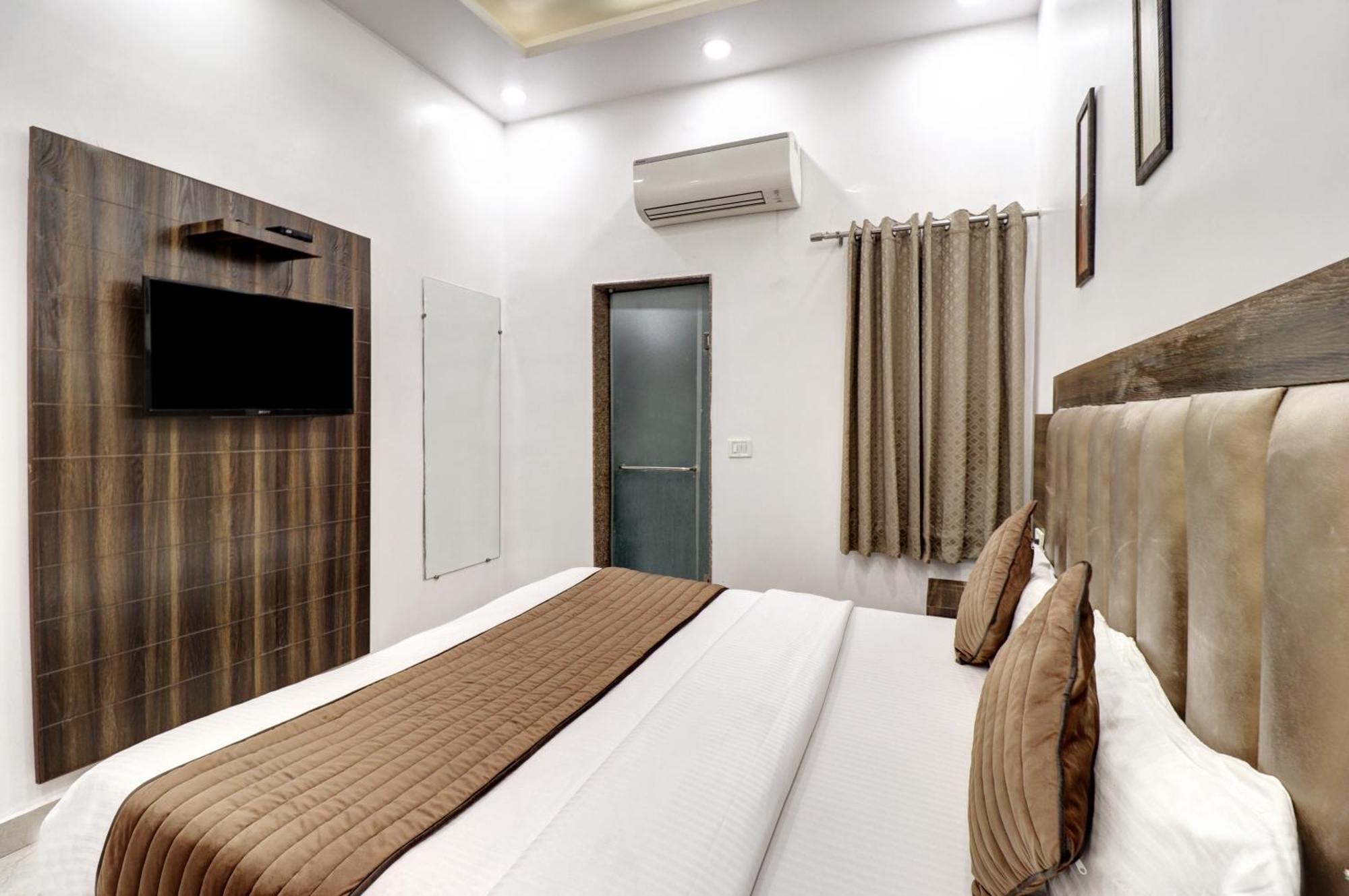 Hotel Emporio Dx - New Delhi Railway Station - Paharganj المظهر الخارجي الصورة